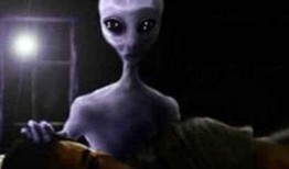 艾伦爆料外星人视频播放,震撼外星人视频首次曝光，神秘现象引全球热议