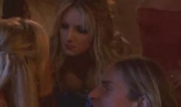 加勒比女海盗在线观看影片,海上传奇，勇闯天涯