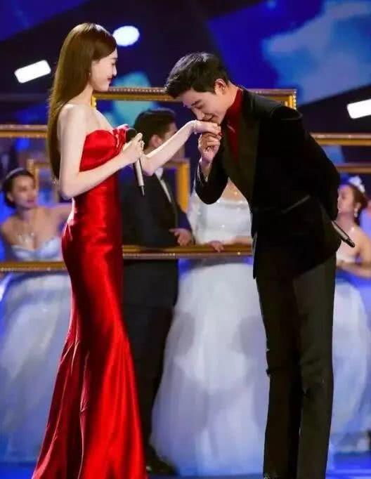 娱乐圈吃瓜吴露可逃